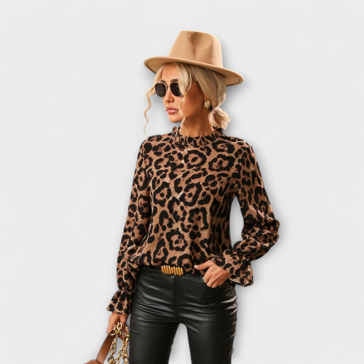 Kayla - Leopardinkuviollinen pusero taitetulla kauluksella