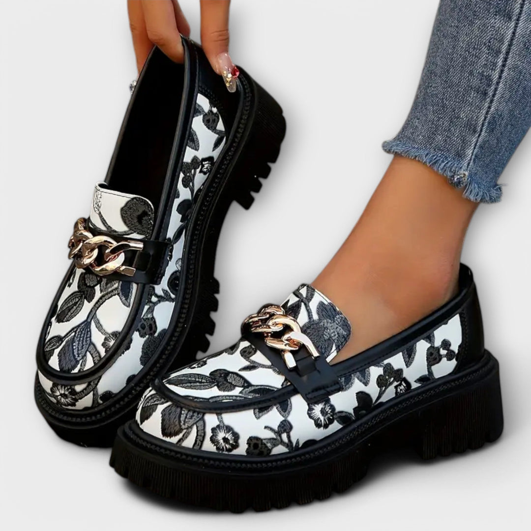 Sandra - Tyylikkäät Retro-Slippers