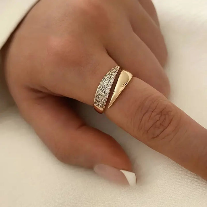 Émilie™ | Loistavan eleganssin naisten sormus