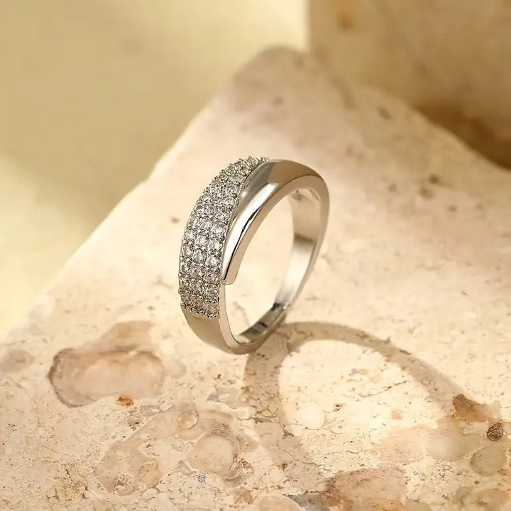 Émilie™ | Loistavan eleganssin naisten sormus